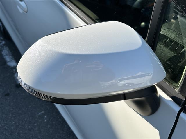 シエンタ ハイブリッドＧ　クエロ　純正ナビ　アラウンドビューモニター　衝突被害軽減システム　クルーズコントロール　レーンキープアシストコーナーセンサー　ＥＴＣ　ＬＥＤヘッドライト　オートライト　両側パワースライドドア　ドラレコ前後（29枚目）