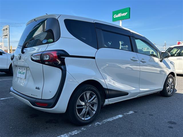 シエンタ ハイブリッドＧ　クエロ　純正ナビ　アラウンドビューモニター　衝突被害軽減システム　クルーズコントロール　レーンキープアシストコーナーセンサー　ＥＴＣ　ＬＥＤヘッドライト　オートライト　両側パワースライドドア　ドラレコ前後（39枚目）