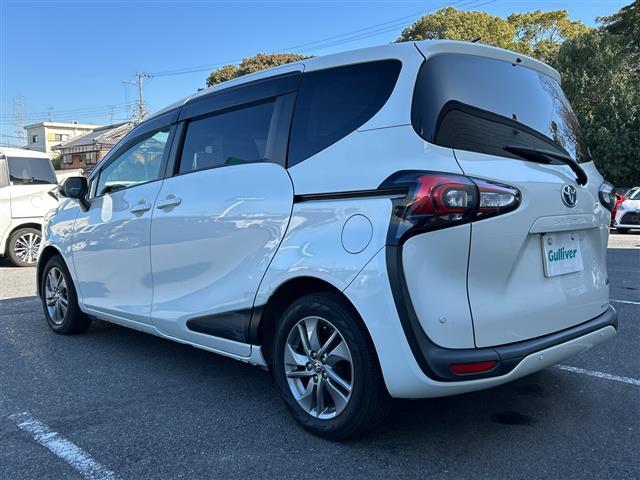 シエンタ ハイブリッドＧ　クエロ　純正ナビ　アラウンドビューモニター　衝突被害軽減システム　クルーズコントロール　レーンキープアシストコーナーセンサー　ＥＴＣ　ＬＥＤヘッドライト　オートライト　両側パワースライドドア　ドラレコ前後（43枚目）