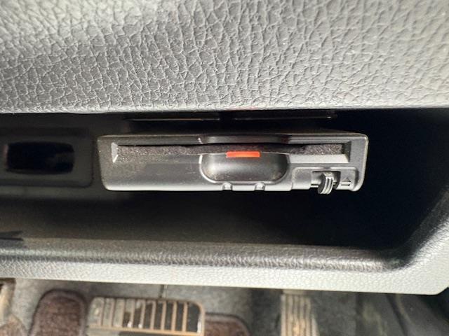 デイズルークス ＨＷＳ　Ｘ　Ｖセレクション　純正ナビ　フルセグ　Ｂｌｕｅｔｏｏｔｈ　ＤＶＤ　エマージェンシーブレーキ　ＨＩＤヘッドライト　ドライブレコーダー　ＥＴＣ　純正アルミホイール　オートライト　プッシュスタート　スマートキー（7枚目）