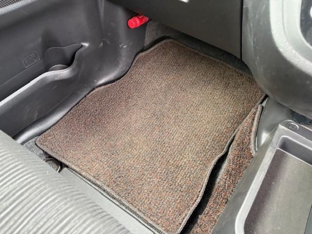 デイズルークス ＨＷＳ　Ｘ　Ｖセレクション　純正ナビ　フルセグ　Ｂｌｕｅｔｏｏｔｈ　ＤＶＤ　エマージェンシーブレーキ　ＨＩＤヘッドライト　ドライブレコーダー　ＥＴＣ　純正アルミホイール　オートライト　プッシュスタート　スマートキー（22枚目）