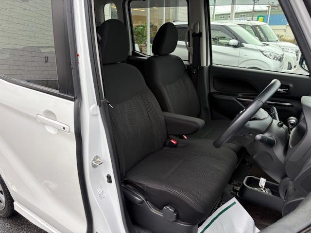 デイズルークス ＨＷＳ　Ｘ　Ｖセレクション　純正ナビ　フルセグ　Ｂｌｕｅｔｏｏｔｈ　ＤＶＤ　エマージェンシーブレーキ　ＨＩＤヘッドライト　ドライブレコーダー　ＥＴＣ　純正アルミホイール　オートライト　プッシュスタート　スマートキー（24枚目）