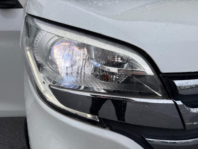 デイズルークス ＨＷＳ　Ｘ　Ｖセレクション　純正ナビ　フルセグ　Ｂｌｕｅｔｏｏｔｈ　ＤＶＤ　エマージェンシーブレーキ　ＨＩＤヘッドライト　ドライブレコーダー　ＥＴＣ　純正アルミホイール　オートライト　プッシュスタート　スマートキー（30枚目）