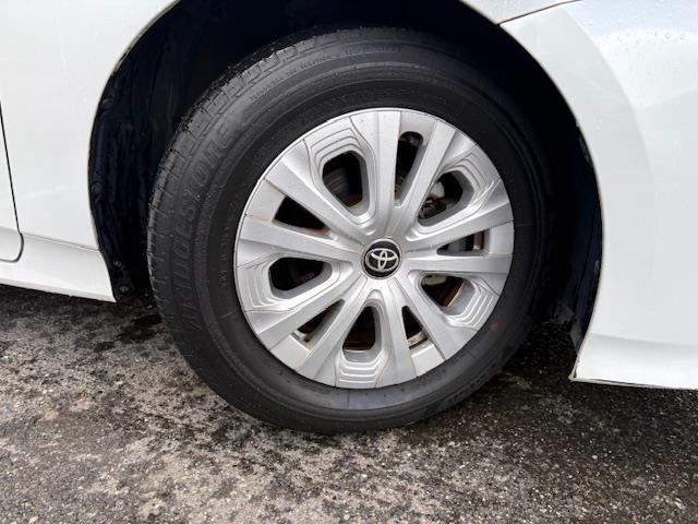 プリウス ＳセーフティプラスＩＩ　ナビ　フルセグ　Ｂｌｕｅｔｏｏｔｈ　バックカメラ　レーダークルーズコントロール　ブラインドスポットモニター　ＡＣ１００Ｖ　前後ドラレコ　スマートキー　マット　バイザー　ＬＥＤヘッドライト（32枚目）