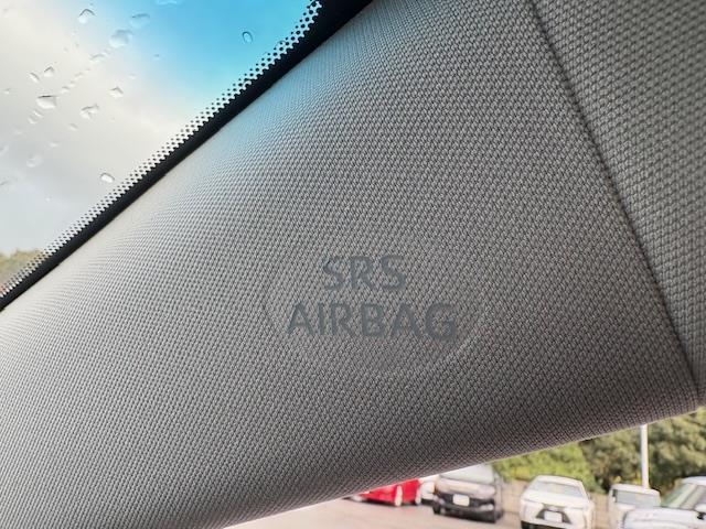 カムリ Ｇレザーパッケージ　メーカーナビ　フルセグ　Ｂｌｕｅｔｏｏｔｈ　バックカメラ　レザーシート　シートヒーター　レーダークルーズコントロール　ＢＳＭ　前後ドラレコ　パワーシート　スマートキー　ＥＴＣ　マット　バイザー（25枚目）