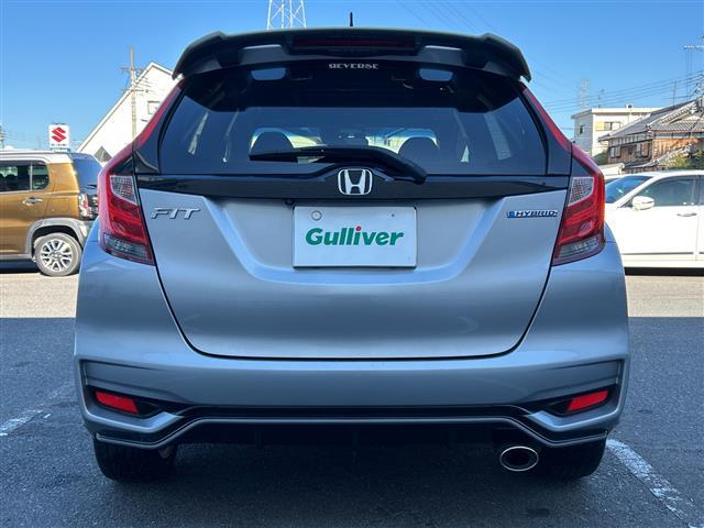 フィットハイブリッド Ｓ　ホンダセンシング　純正８インチナビ　バックカメラ　衝突被害軽減システム　レーダークルーズコントロール　レーンキープアシスト　ＥＴＣ　ＬＥＤヘッドライト　オートライト　純正フロアマット　純正アルミホイール　スペアキー（40枚目）