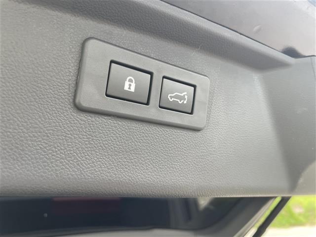 レガシィアウトバック リミテッドＥＸ　純正ナビ／フルセグＴＶ／Ｂｌｕｅｔｏｏｔｈ／ＤＶＤ再生／サイドカメラ／バックカメラ／スマートキー／プッシュスタートエンジン／アイサイト／ルーフレール／エアシート／シートヒーター／ビルトインＥＴＣ（13枚目）