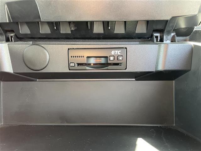 ソリオバンディット ハイブリッドＭＶ　社外８インチナビ／フルセグＴＶ／Ｂｌｕｅｔｏｏｔｈ／ＤＶＤ再生／両側パワースライドドア／スマートキー／シートヒーター／ＬＥＤオートライト／フォグライト／（14枚目）