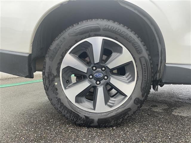 フォレスター Ｓ－リミテッド　４ＷＤ／ワンオーナー／社外７インチナビ／フルセグＴＶ／Ｂｌｕｅｔｏｏｔｈ／ＤＶＤ再生／ＥＴＣ／バックカメラ／運転席助手席パワーシート／全席シートヒーター／ＬＥＤオートライト／フォグライト／アイサイト（29枚目）