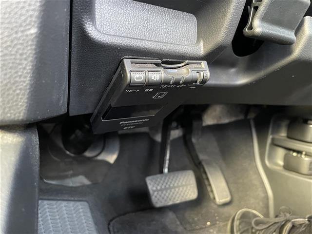 フィット 13G・Lパッケージ 4WD/ワンオーナー/純正7インチナビ/ワンセグTV/Bluetooth/DVD再生/バックカメラ/ドライブレコーダー/LEDオートライト/ETC/ステアリングスイッチ/ホイール付冬タイヤ4本別に有(10枚目)