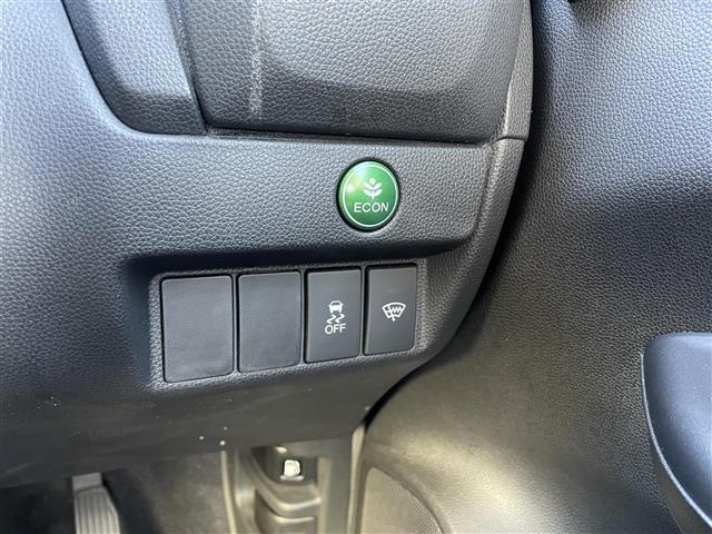 フィット 13G・Lパッケージ 4WD/ワンオーナー/純正7インチナビ/ワンセグTV/Bluetooth/DVD再生/バックカメラ/ドライブレコーダー/LEDオートライト/ETC/ステアリングスイッチ/ホイール付冬タイヤ4本別に有(15枚目)