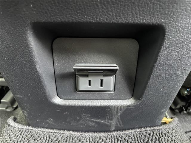 RX RX350 Fスポーツ パノラミックビューモニター/赤レザーシート/メーカーナビ/フルセグTV/Bluetooth/レーダークルコン/ブラインドスポットモニター/パワーバックドア/全席シートヒータ/全席エアシート/(6枚目)