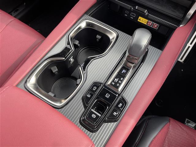 RX RX350 Fスポーツ パノラミックビューモニター/赤レザーシート/メーカーナビ/フルセグTV/Bluetooth/レーダークルコン/ブラインドスポットモニター/パワーバックドア/全席シートヒータ/全席エアシート/(13枚目)