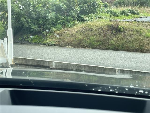 RX RX350 Fスポーツ パノラミックビューモニター/赤レザーシート/メーカーナビ/フルセグTV/Bluetooth/レーダークルコン/ブラインドスポットモニター/パワーバックドア/全席シートヒータ/全席エアシート/(14枚目)