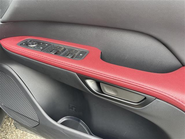 RX RX350 Fスポーツ パノラミックビューモニター/赤レザーシート/メーカーナビ/フルセグTV/Bluetooth/レーダークルコン/ブラインドスポットモニター/パワーバックドア/全席シートヒータ/全席エアシート/(16枚目)