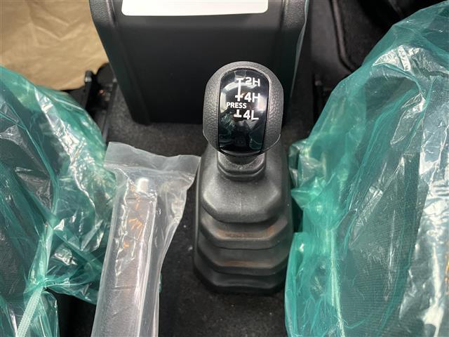 ジムニーノマド FC ワンオーナー/シートヒーター/クルーズコントロール/スズキセーフティサポート/LEDヘッドライト/フォグライト/フロアマット/ドアバイザー(4枚目)