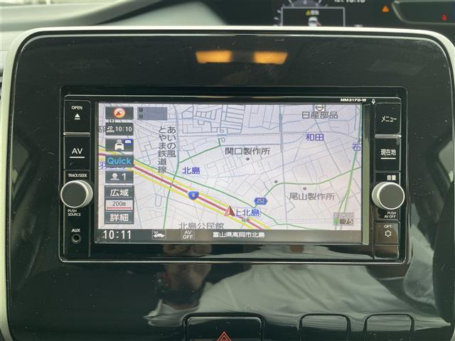 セレナ 　純正７インチナビ／フルセグＴＶ／Ｂｌｕｅｔｏｏｔｈ／ＤＶＤ再生／ミュージックサーバー／ＥＴＣ／ドライブレコーダー／クルーズコントロール／両側パワースライドドア／ＬＥＤヘッドライト／（3枚目）