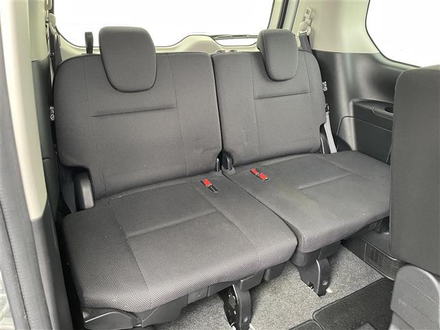 セレナ 　純正７インチナビ／フルセグＴＶ／Ｂｌｕｅｔｏｏｔｈ／ＤＶＤ再生／ミュージックサーバー／ＥＴＣ／ドライブレコーダー／クルーズコントロール／両側パワースライドドア／ＬＥＤヘッドライト／（20枚目）