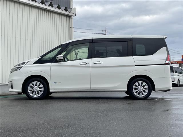 セレナ 　純正７インチナビ／フルセグＴＶ／Ｂｌｕｅｔｏｏｔｈ／ＤＶＤ再生／ミュージックサーバー／ＥＴＣ／ドライブレコーダー／クルーズコントロール／両側パワースライドドア／ＬＥＤヘッドライト／（33枚目）