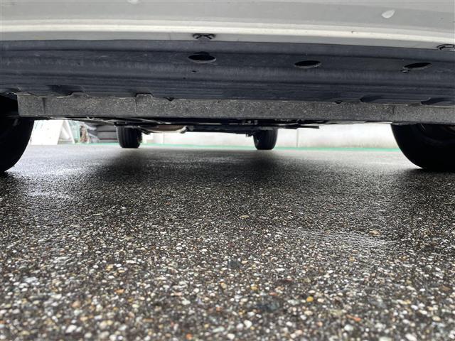 セレナ 　純正７インチナビ／フルセグＴＶ／Ｂｌｕｅｔｏｏｔｈ／ＤＶＤ再生／ミュージックサーバー／ＥＴＣ／ドライブレコーダー／クルーズコントロール／両側パワースライドドア／ＬＥＤヘッドライト／（39枚目）