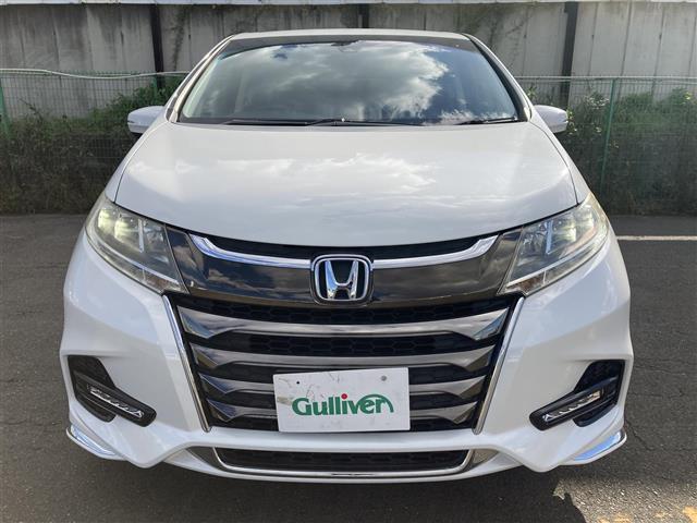 オデッセイ アブソルート　ホンダセンシング　純正ナビ　両側パワースライドドア　バックカメラ　ビルトインＥＴＣ２．０　クルコン　ホンダセンシング　ＬＥＤヘッドランプ　オートライト　革巻きステアリング　運転席パワーシート　純正１７インチＡＷ　禁煙車（12枚目）