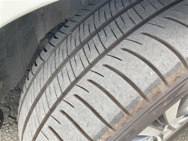 オデッセイ アブソルート　ホンダセンシング　純正ナビ　両側パワースライドドア　バックカメラ　ビルトインＥＴＣ２．０　クルコン　ホンダセンシング　ＬＥＤヘッドランプ　オートライト　革巻きステアリング　運転席パワーシート　純正１７インチＡＷ　禁煙車（36枚目）