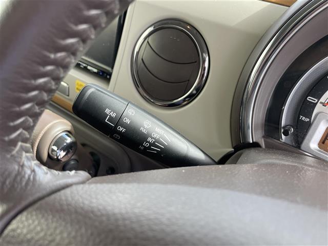 アルトラパンショコラ X ワンオーナー/4WD/社外7インチナビ/ワンセグTV/DVD再生/Bluetooth/バックカメラ/前後ドライブレコーダー/ビルトインETC/スマートキー/HIDオートライト(8枚目)