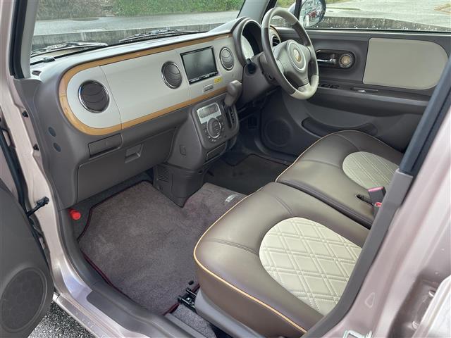 アルトラパンショコラ X ワンオーナー/4WD/社外7インチナビ/ワンセグTV/DVD再生/Bluetooth/バックカメラ/前後ドライブレコーダー/ビルトインETC/スマートキー/HIDオートライト(20枚目)