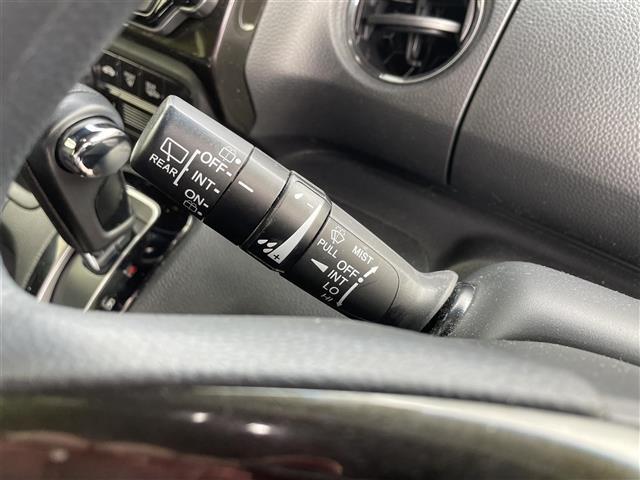 N-BOXカスタム G・Lホンダセンシング 4WD/ワンオーナー/純正ナビ/ワンセグTV/DVD再生/Bluetooth/バックカメラ/ビルトインETC/両側自動ドア/ハーフレザーシート/LEDオートライト/LEDフォグライト/Hセンシンク゛(8枚目)