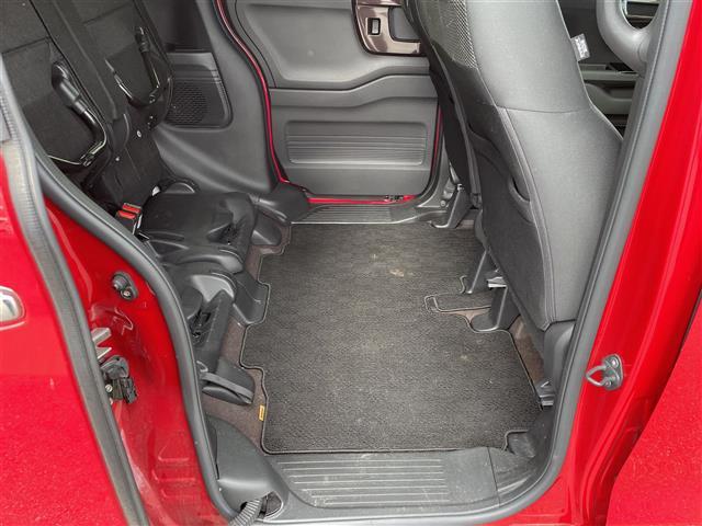 N-BOXカスタム G・Lホンダセンシング 4WD/ワンオーナー/純正ナビ/ワンセグTV/DVD再生/Bluetooth/バックカメラ/ビルトインETC/両側自動ドア/ハーフレザーシート/LEDオートライト/LEDフォグライト/Hセンシンク゛(13枚目)