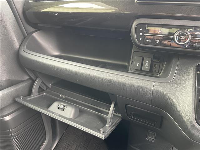 N-BOXカスタム G・Lホンダセンシング 4WD/ワンオーナー/純正ナビ/ワンセグTV/DVD再生/Bluetooth/バックカメラ/ビルトインETC/両側自動ドア/ハーフレザーシート/LEDオートライト/LEDフォグライト/Hセンシンク゛(16枚目)
