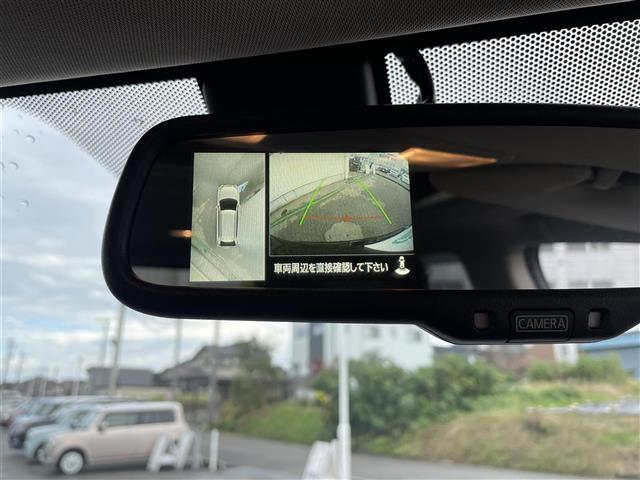 アウトランダーPHEV サンルーフ/4WD/マルチアラウンドモニター/7インチナビ/フルセグTV/Bluetooth/DVD再生/ハーフレザーシート/運転席助手席シートヒーター/ETC/コーナーセンサー/レーダークルコン(4枚目)