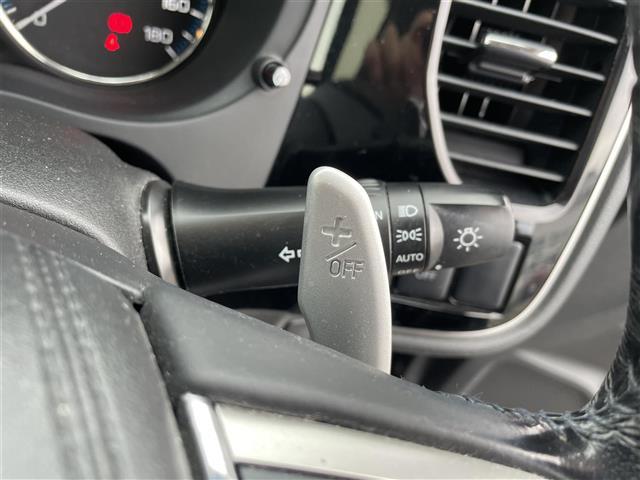 アウトランダーPHEV サンルーフ/4WD/マルチアラウンドモニター/7インチナビ/フルセグTV/Bluetooth/DVD再生/ハーフレザーシート/運転席助手席シートヒーター/ETC/コーナーセンサー/レーダークルコン(9枚目)