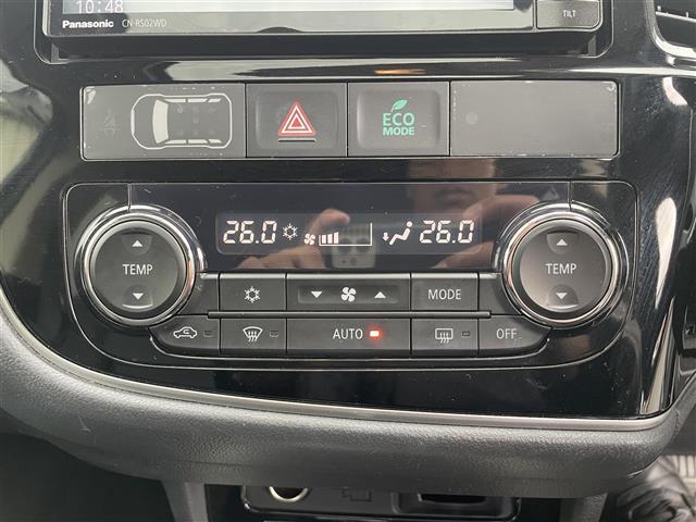 アウトランダーPHEV サンルーフ/4WD/マルチアラウンドモニター/7インチナビ/フルセグTV/Bluetooth/DVD再生/ハーフレザーシート/運転席助手席シートヒーター/ETC/コーナーセンサー/レーダークルコン(15枚目)