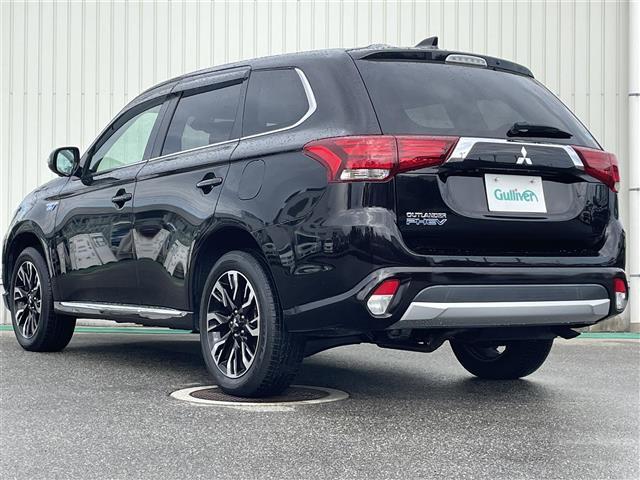 アウトランダーPHEV サンルーフ/4WD/マルチアラウンドモニター/7インチナビ/フルセグTV/Bluetooth/DVD再生/ハーフレザーシート/運転席助手席シートヒーター/ETC/コーナーセンサー/レーダークルコン(43枚目)