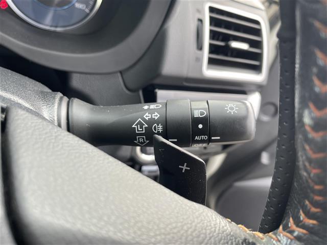 XV 2.0i-L アイサイト 7インチナビ/フルセグTV/Bluetooth/DVD再生/Bカメラ/ビルトインETC/スマートキー/前席パワーシート/HIDオートライト/フォグライト/STiリアスポイラー/プッシュスタートエンジン(8枚目)