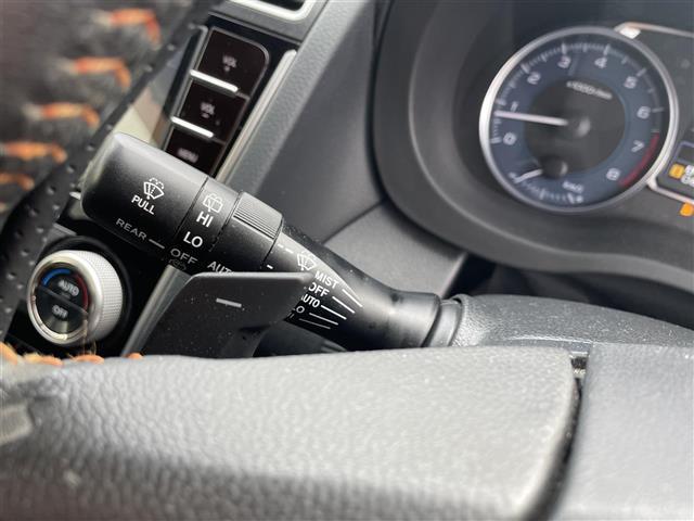 XV 2.0i-L アイサイト 7インチナビ/フルセグTV/Bluetooth/DVD再生/Bカメラ/ビルトインETC/スマートキー/前席パワーシート/HIDオートライト/フォグライト/STiリアスポイラー/プッシュスタートエンジン(9枚目)