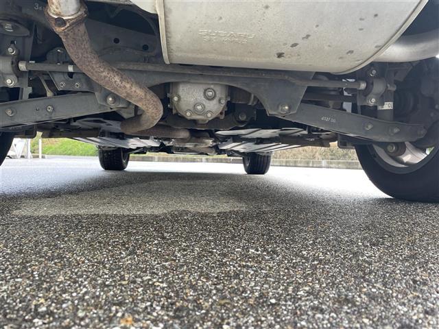 XV 2.0i-L アイサイト 7インチナビ/フルセグTV/Bluetooth/DVD再生/Bカメラ/ビルトインETC/スマートキー/前席パワーシート/HIDオートライト/フォグライト/STiリアスポイラー/プッシュスタートエンジン(40枚目)