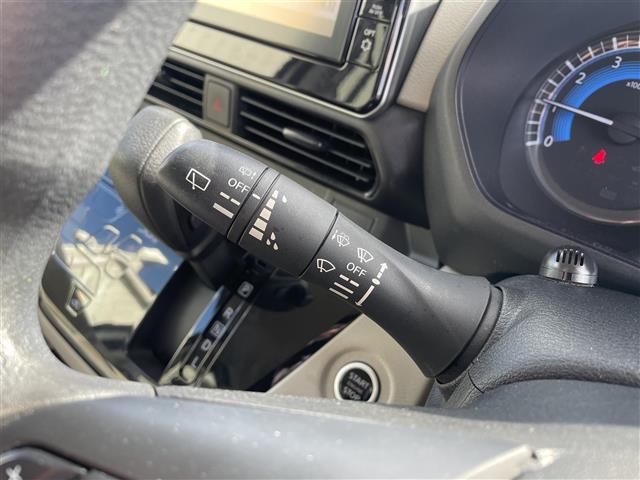 ルークス X ワンオーナー/アラウンドビューモニター/純正9インチナビ/フルセグTV/Bluetooth/DVD再生/ETC/両側自動ドア/衝突軽減ブレーキ/ハイビームアシスト/前後ドライブレコーダーステアスイッチ(9枚目)