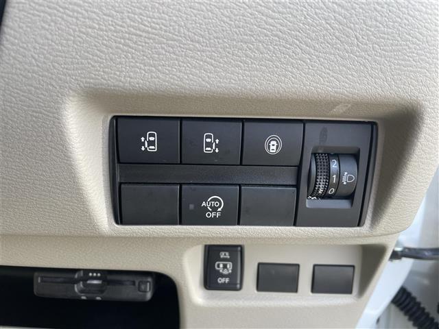 ルークス X ワンオーナー/アラウンドビューモニター/純正9インチナビ/フルセグTV/Bluetooth/DVD再生/ETC/両側自動ドア/衝突軽減ブレーキ/ハイビームアシスト/前後ドライブレコーダーステアスイッチ(10枚目)