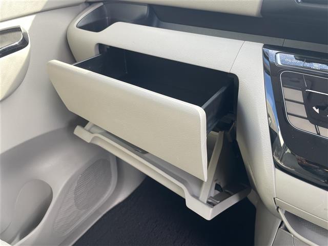 ルークス X ワンオーナー/アラウンドビューモニター/純正9インチナビ/フルセグTV/Bluetooth/DVD再生/ETC/両側自動ドア/衝突軽減ブレーキ/ハイビームアシスト/前後ドライブレコーダーステアスイッチ(13枚目)