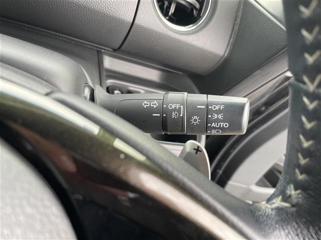 N-BOXカスタム G・EXターボホンダセンシング 純正8インチナビ/フルセグTV/Bluetooth/DVD再生/Bカメラ/両側パワースライドドア/前後ドライブレコーダー/ハーフレザーシート/ビルトインETC/レーダークルコン/レーンキープ(6枚目)