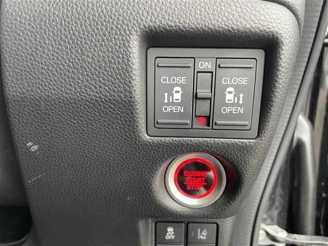 N-BOXカスタム G・EXターボホンダセンシング 純正8インチナビ/フルセグTV/Bluetooth/DVD再生/Bカメラ/両側パワースライドドア/前後ドライブレコーダー/ハーフレザーシート/ビルトインETC/レーダークルコン/レーンキープ(14枚目)