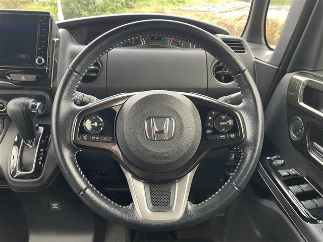 N-BOXカスタム G・EXターボホンダセンシング 純正8インチナビ/フルセグTV/Bluetooth/DVD再生/Bカメラ/両側パワースライドドア/前後ドライブレコーダー/ハーフレザーシート/ビルトインETC/レーダークルコン/レーンキープ(15枚目)
