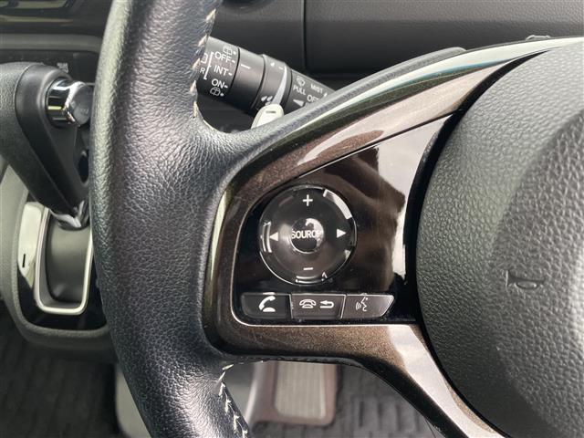 N-BOXカスタム G・EXターボホンダセンシング 純正8インチナビ/フルセグTV/Bluetooth/DVD再生/Bカメラ/両側パワースライドドア/前後ドライブレコーダー/ハーフレザーシート/ビルトインETC/レーダークルコン/レーンキープ(17枚目)