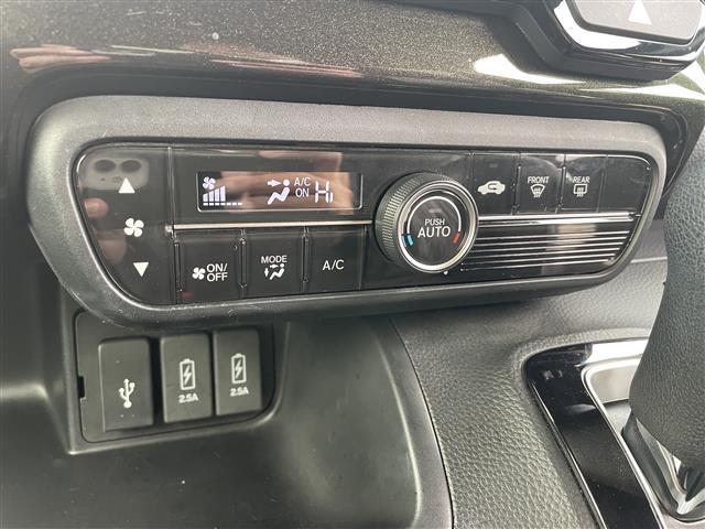 N-BOXカスタム G・EXターボホンダセンシング 純正8インチナビ/フルセグTV/Bluetooth/DVD再生/Bカメラ/両側パワースライドドア/前後ドライブレコーダー/ハーフレザーシート/ビルトインETC/レーダークルコン/レーンキープ(18枚目)
