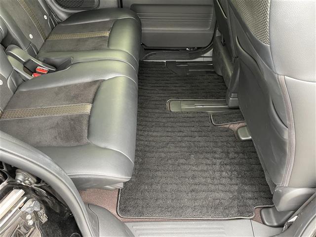 N-BOXカスタム G・EXターボホンダセンシング 純正8インチナビ/フルセグTV/Bluetooth/DVD再生/Bカメラ/両側パワースライドドア/前後ドライブレコーダー/ハーフレザーシート/ビルトインETC/レーダークルコン/レーンキープ(25枚目)