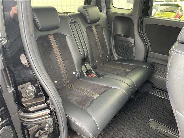 N-BOXカスタム G・EXターボホンダセンシング 純正8インチナビ/フルセグTV/Bluetooth/DVD再生/Bカメラ/両側パワースライドドア/前後ドライブレコーダー/ハーフレザーシート/ビルトインETC/レーダークルコン/レーンキープ(26枚目)