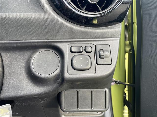 アクア S ナビフルセグTVバックカメラ冬タイヤ4本有(12枚目)