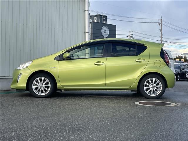 アクア S ナビフルセグTVバックカメラ冬タイヤ4本有(22枚目)